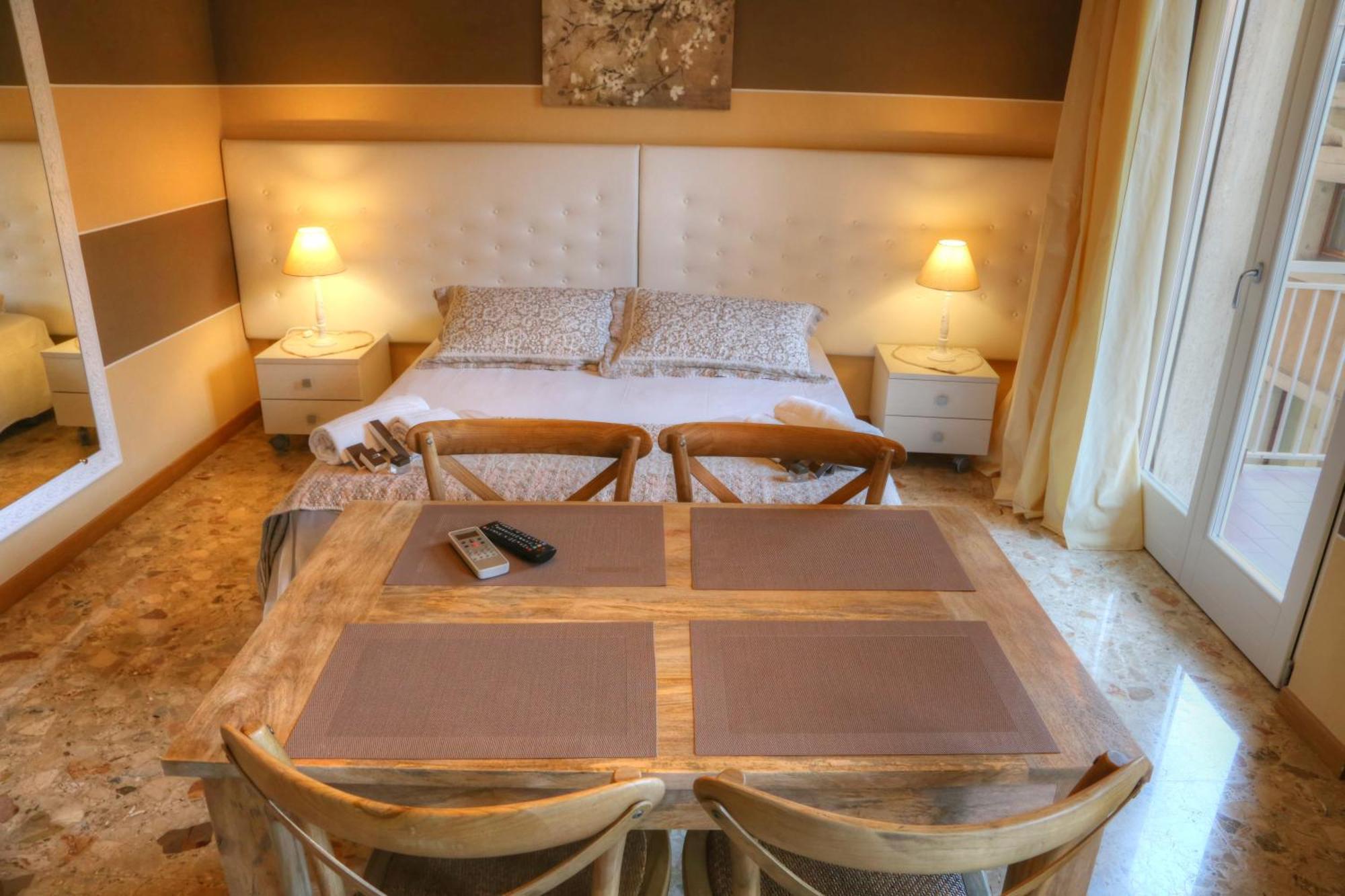 La Casetta Di Lina Rooms&apartments
